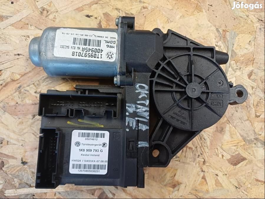 Skoda Octavia II (2006-2013) Bal Első Ajtó Ablakemelő Motor