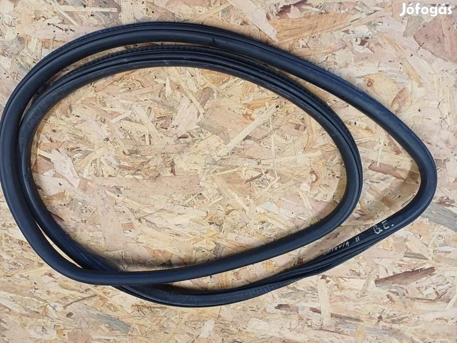 Skoda Octavia II (2006-2013) Bal Első Ajtókéder Gumi