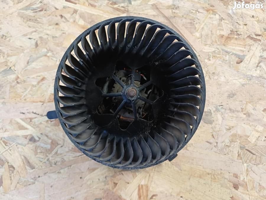 Skoda Octavia II (2006-2013) Fűtőmotor Klímás