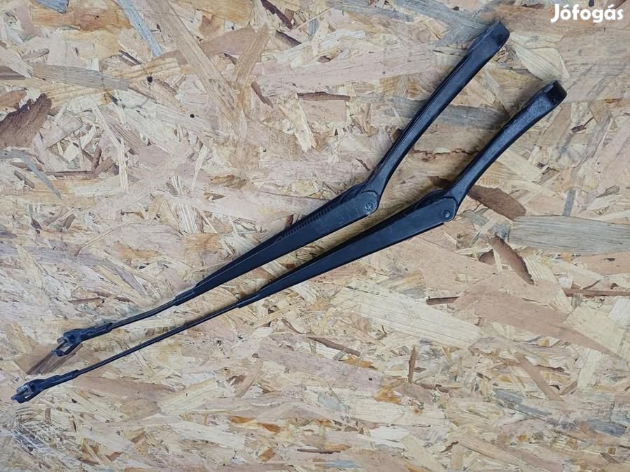 Skoda Octavia II (2006-2013)  Első Ablaktörlő Kar Pár