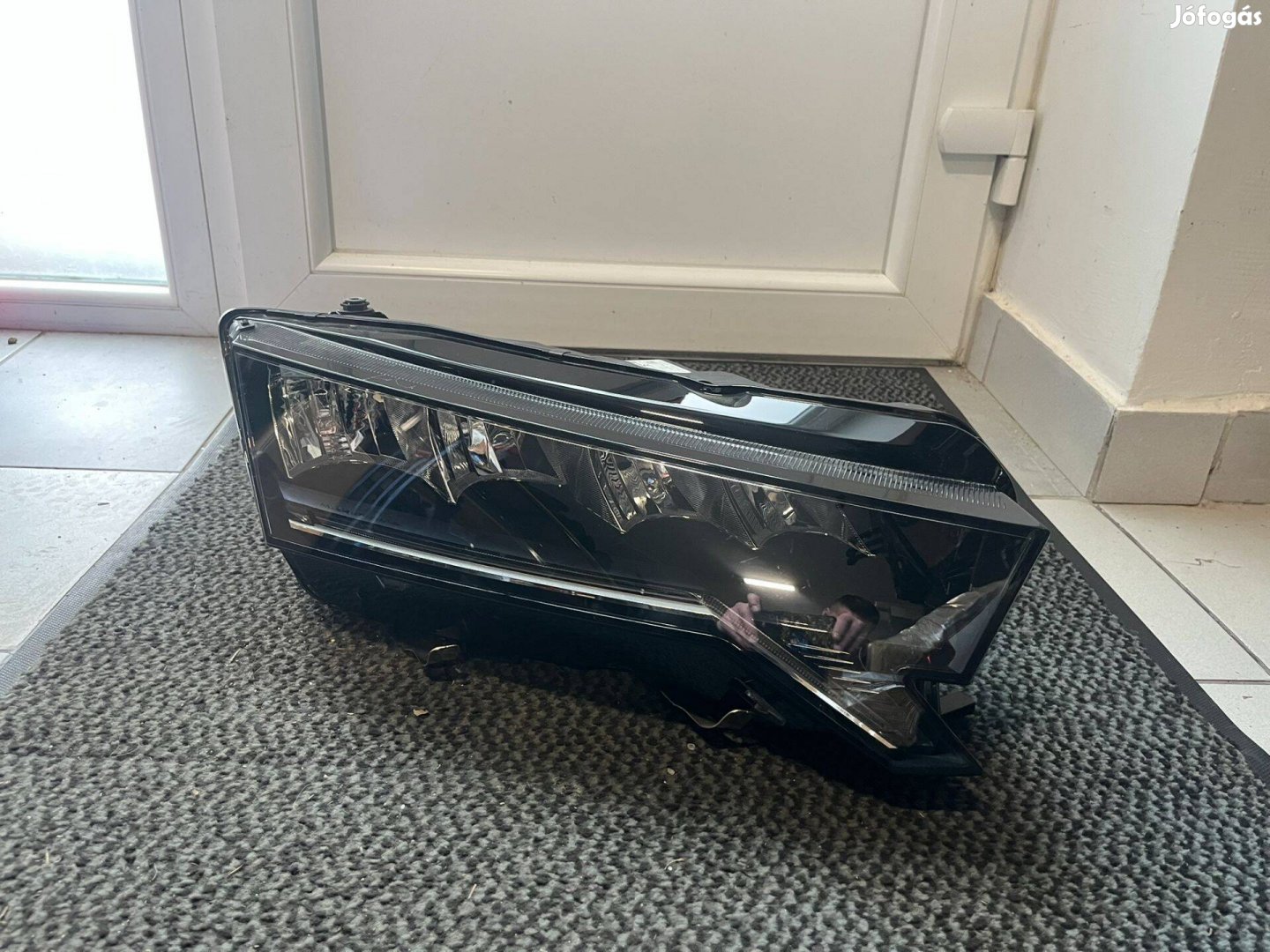 Skoda Octavia IV facelift jobb led fényszóró 5e4941010
