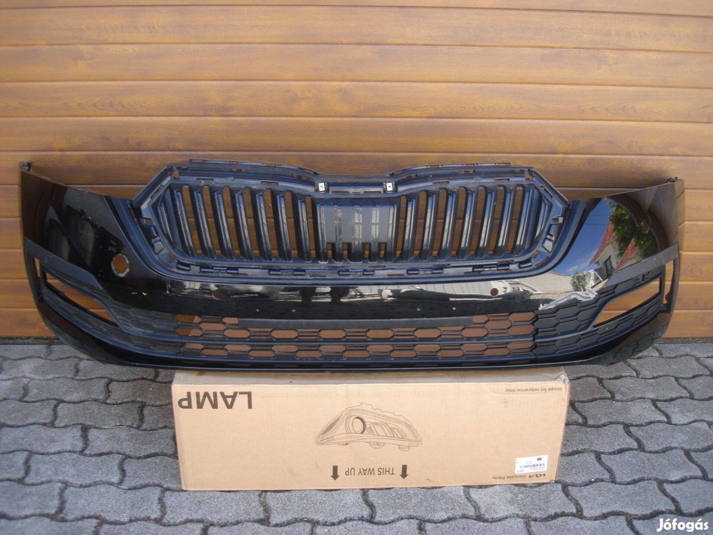 Skoda Octavia IV radaros első lökhárító 5E3807221 2020-tól