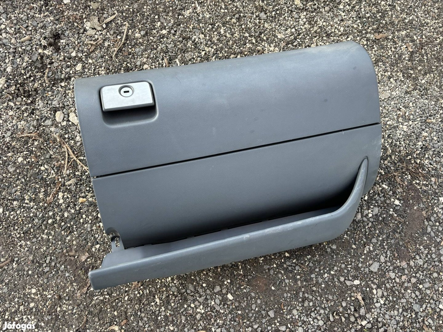 Skoda Octavia I 1 kesztyűtartó