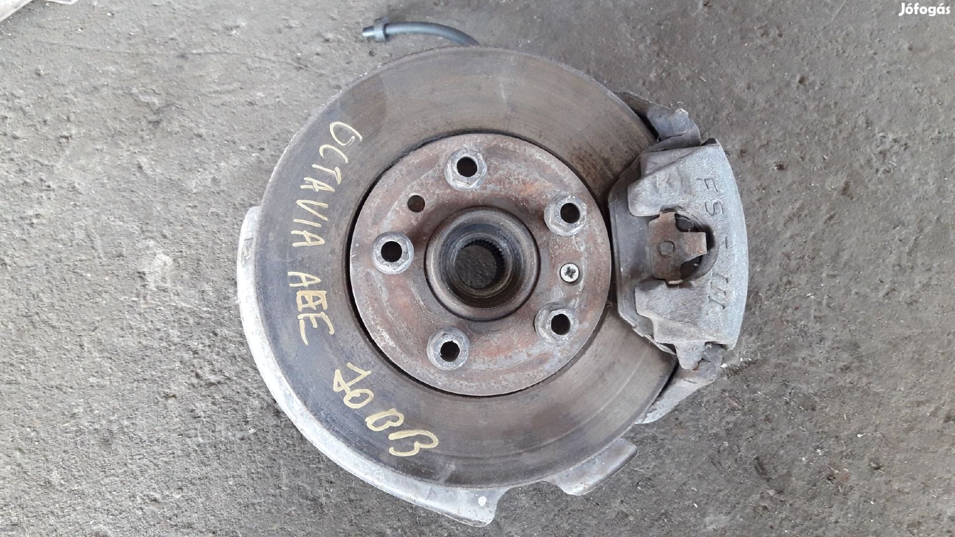 Skoda Octavia Jobb Első Csonkállvány Kerékaggyal Féknyereg