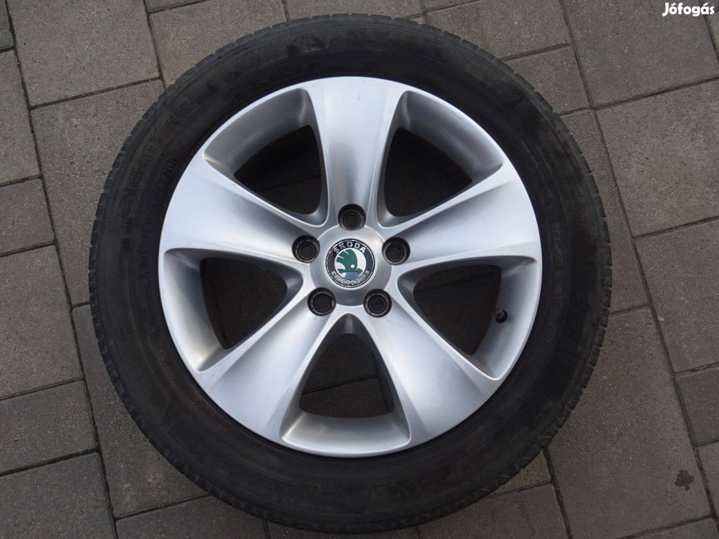 Skoda Octavia Superb 16" 5x112 ET45 gyári alufelni 205/55R16 nyárigumi
