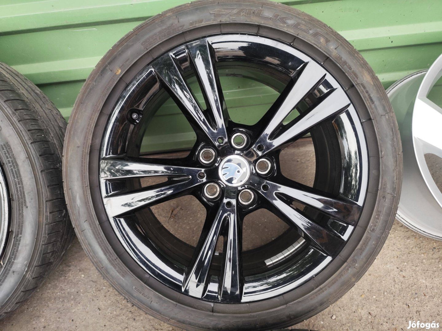 Skoda Octavia VW golf touran Jetta caddy 5x112 17"