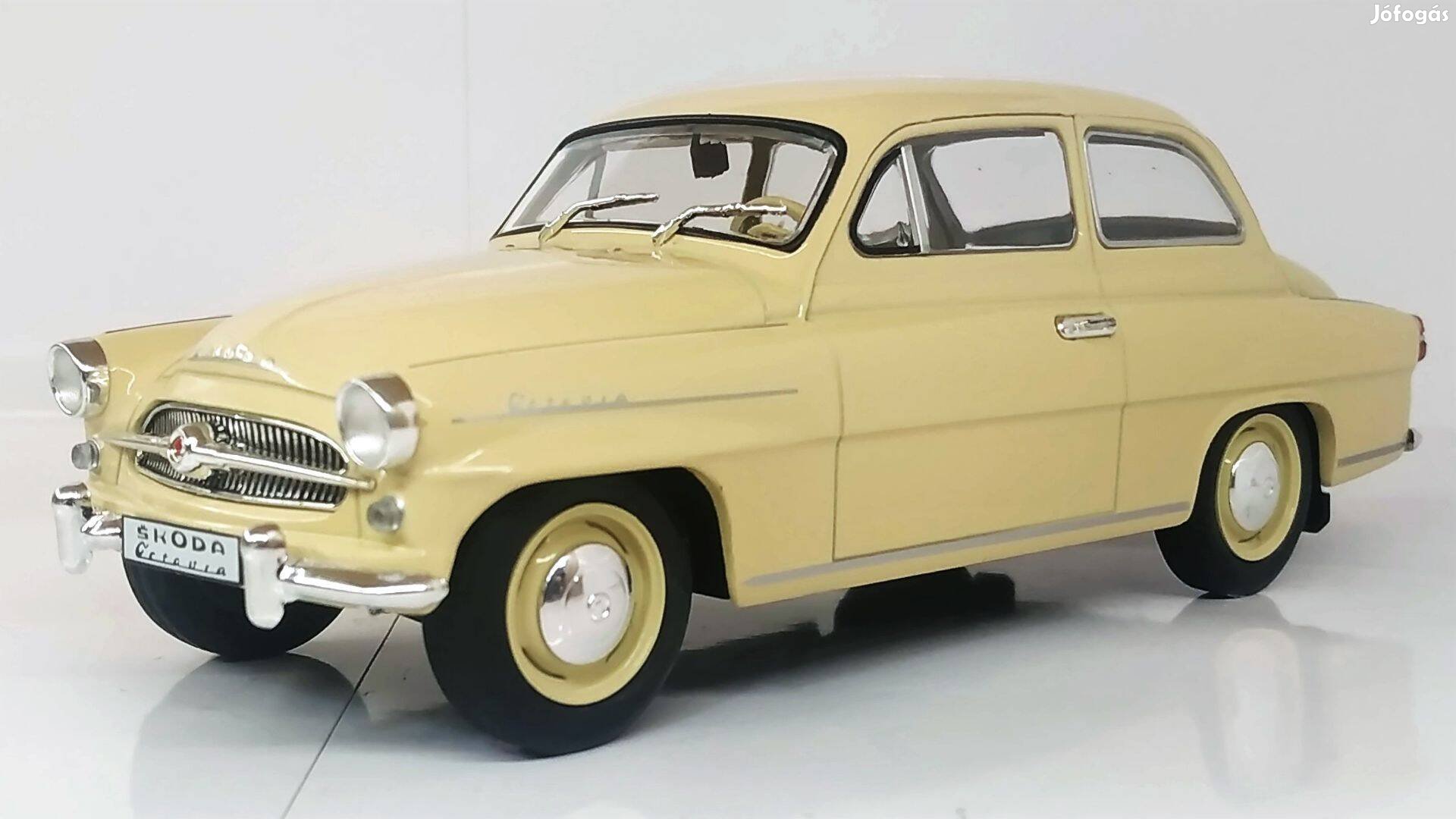 Skoda Octavia autómodell 1:24 új bontatlan eladó