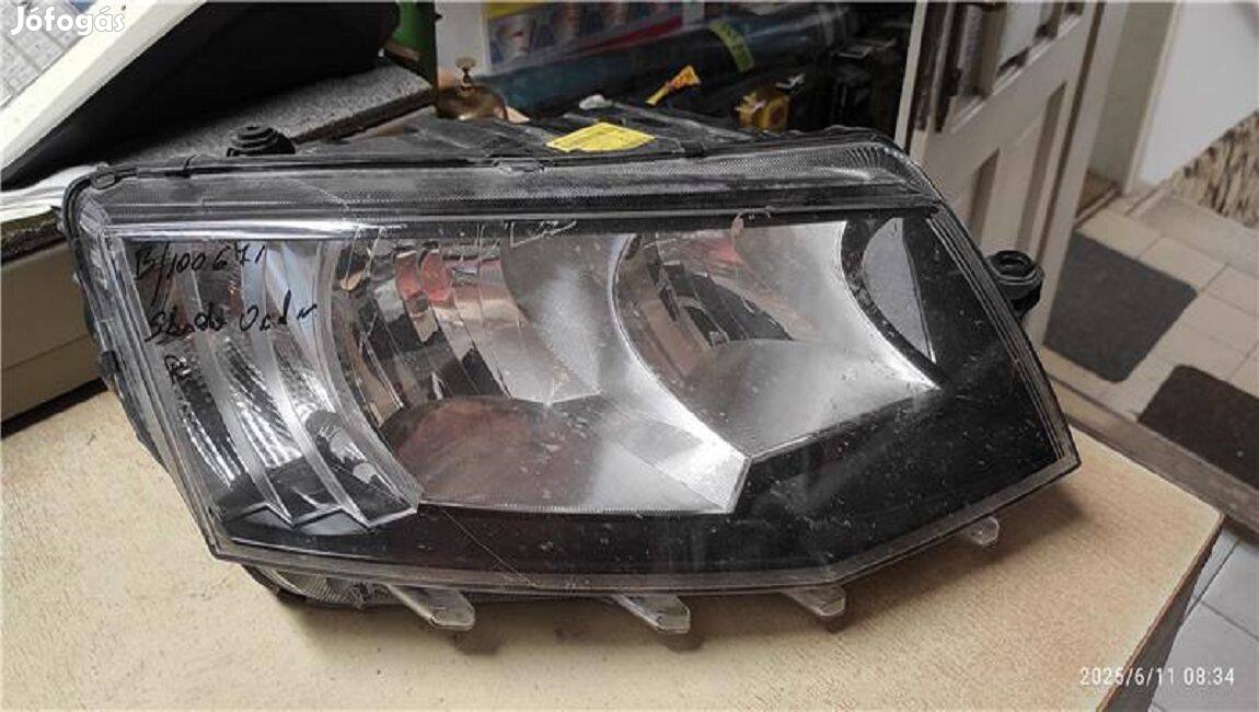 Skoda Octavia fényszóró jobb 2013 - 2015 H7,H15