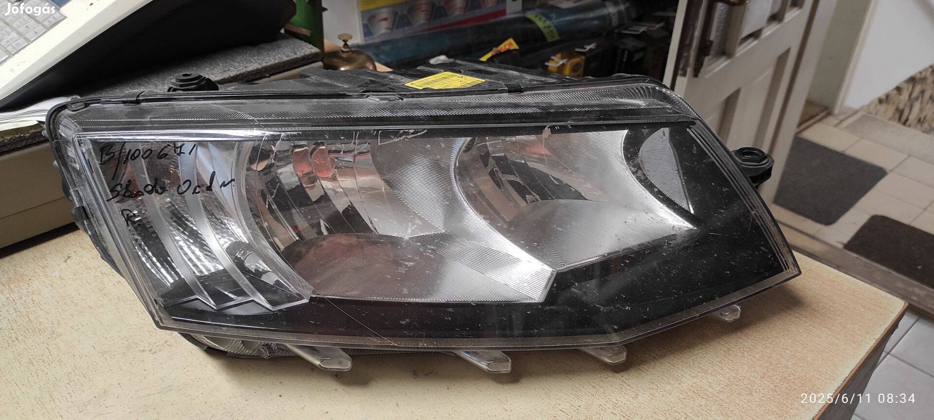 Skoda Octavia fényszóró jobb 2013 -> 2015 (H7,H15) AL