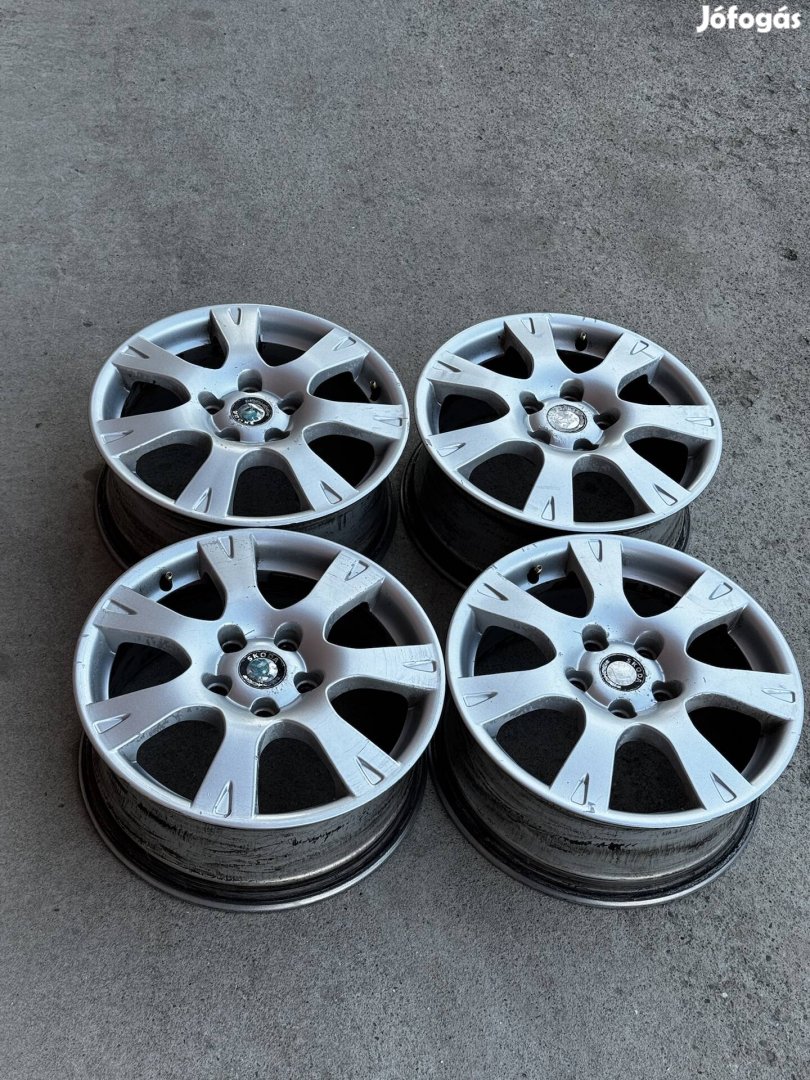 Skoda Octavia gyári alufelni 5x112