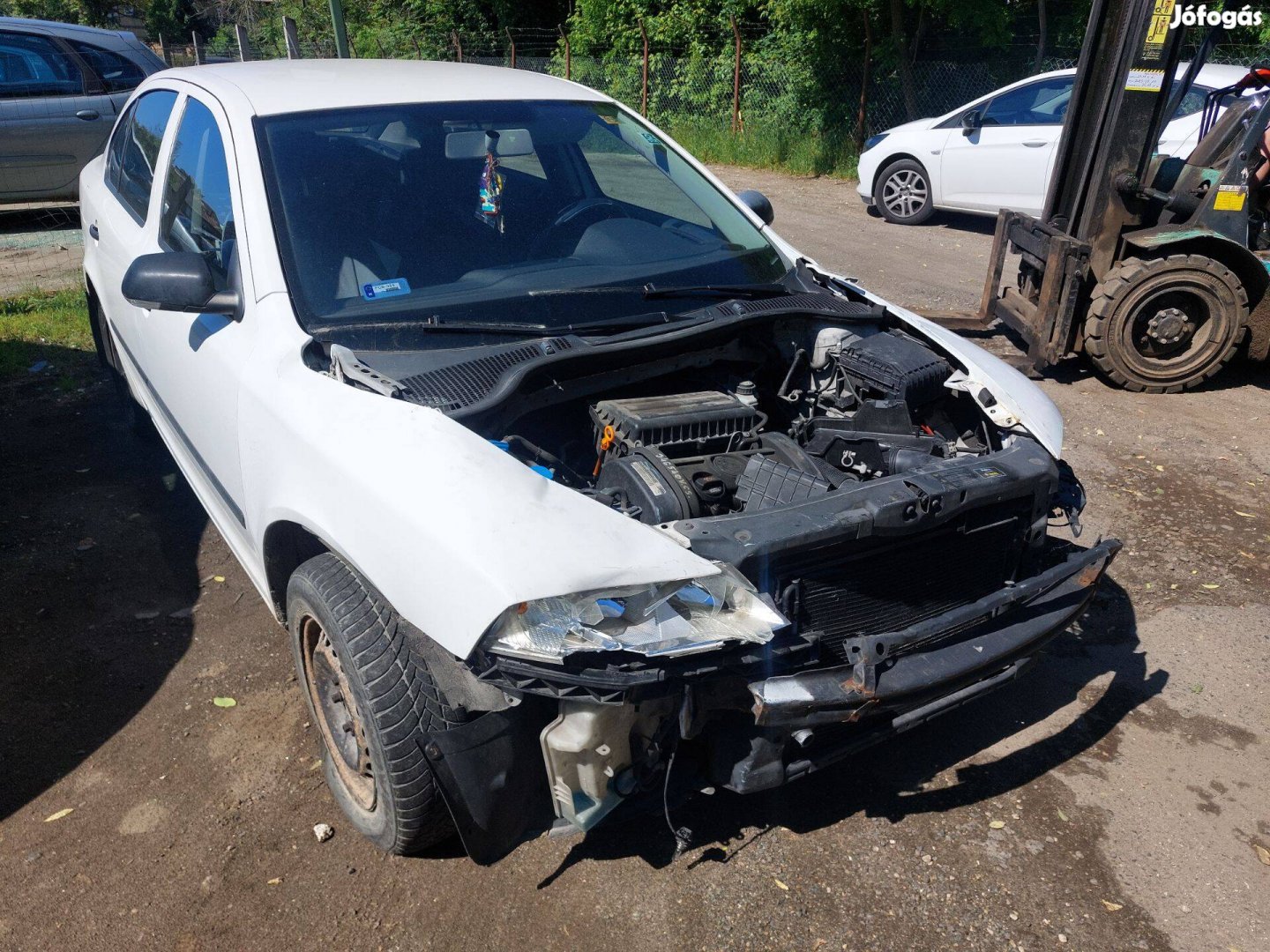 Skoda Oktavia 1/2 alkatrészei