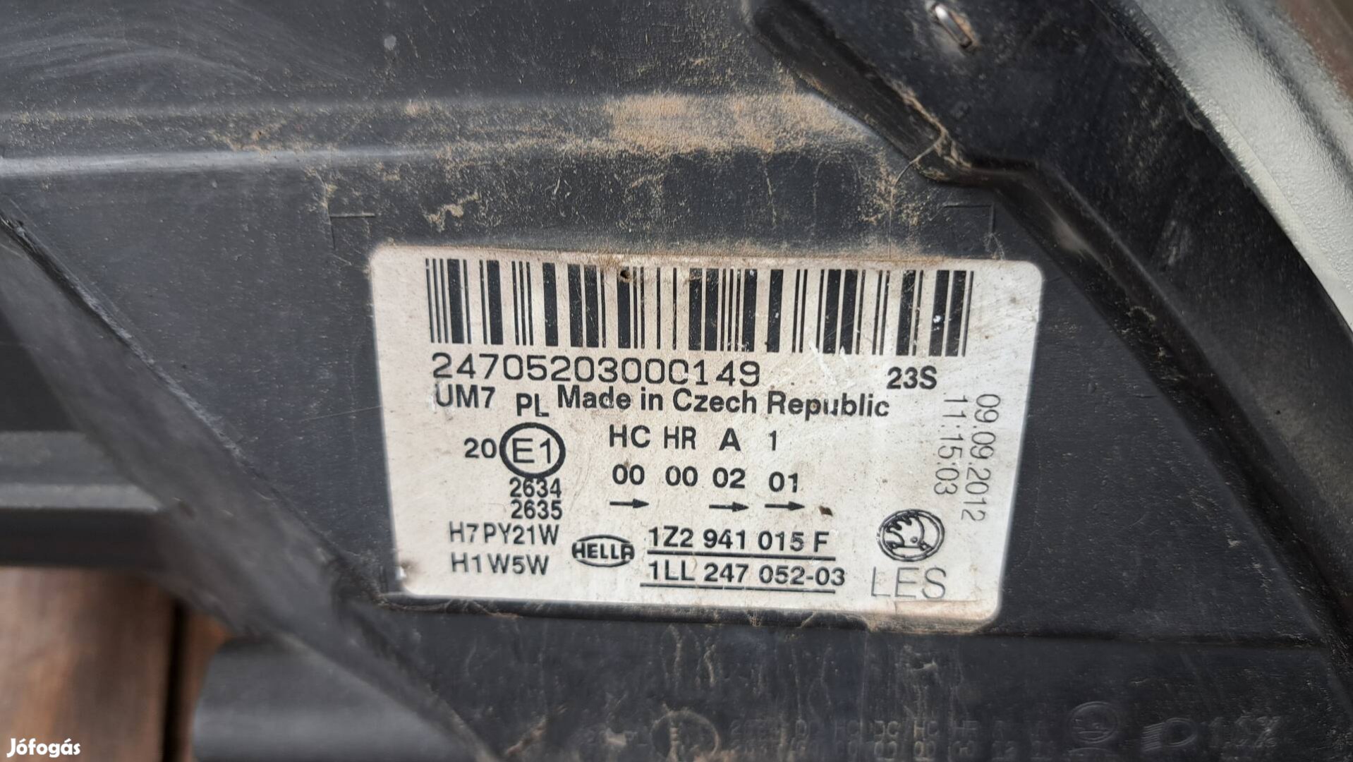 Skoda Oktavia II-Es első fényszóró eladó Jobb és bal oldali. 