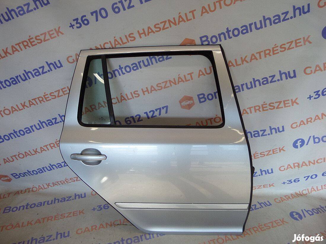 Skoda Oktavia II RS Eladó gyári, bontott jobb hátsó kombi ajtó -