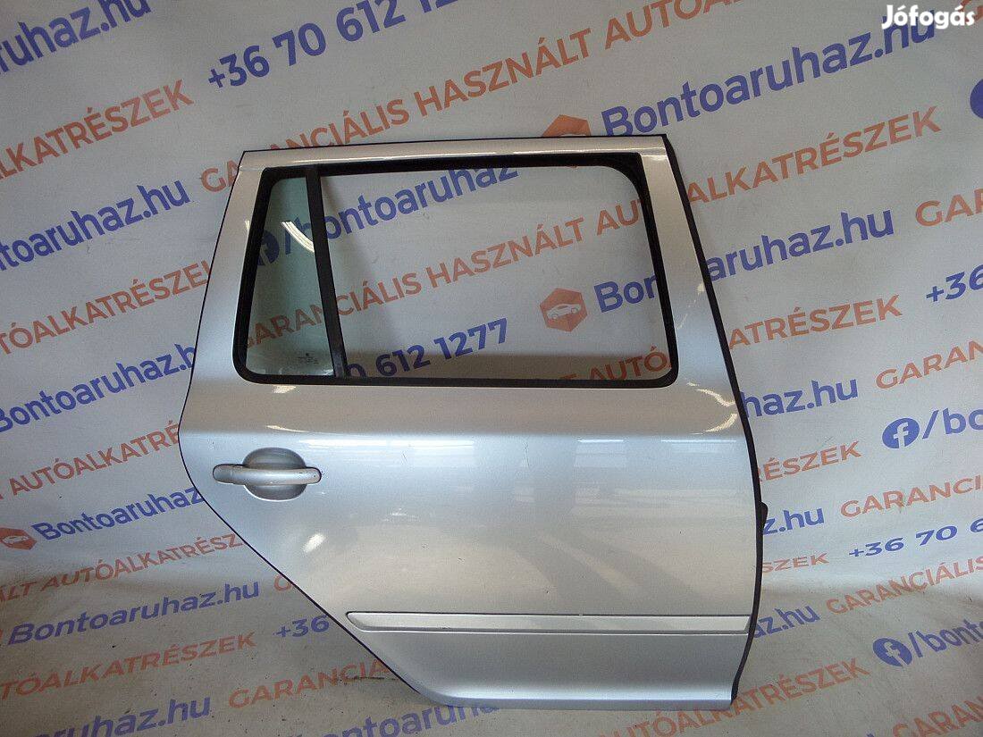 Skoda Oktavia II RS Eladó gyári, bontott jobb hátsó kombi ajtó -
