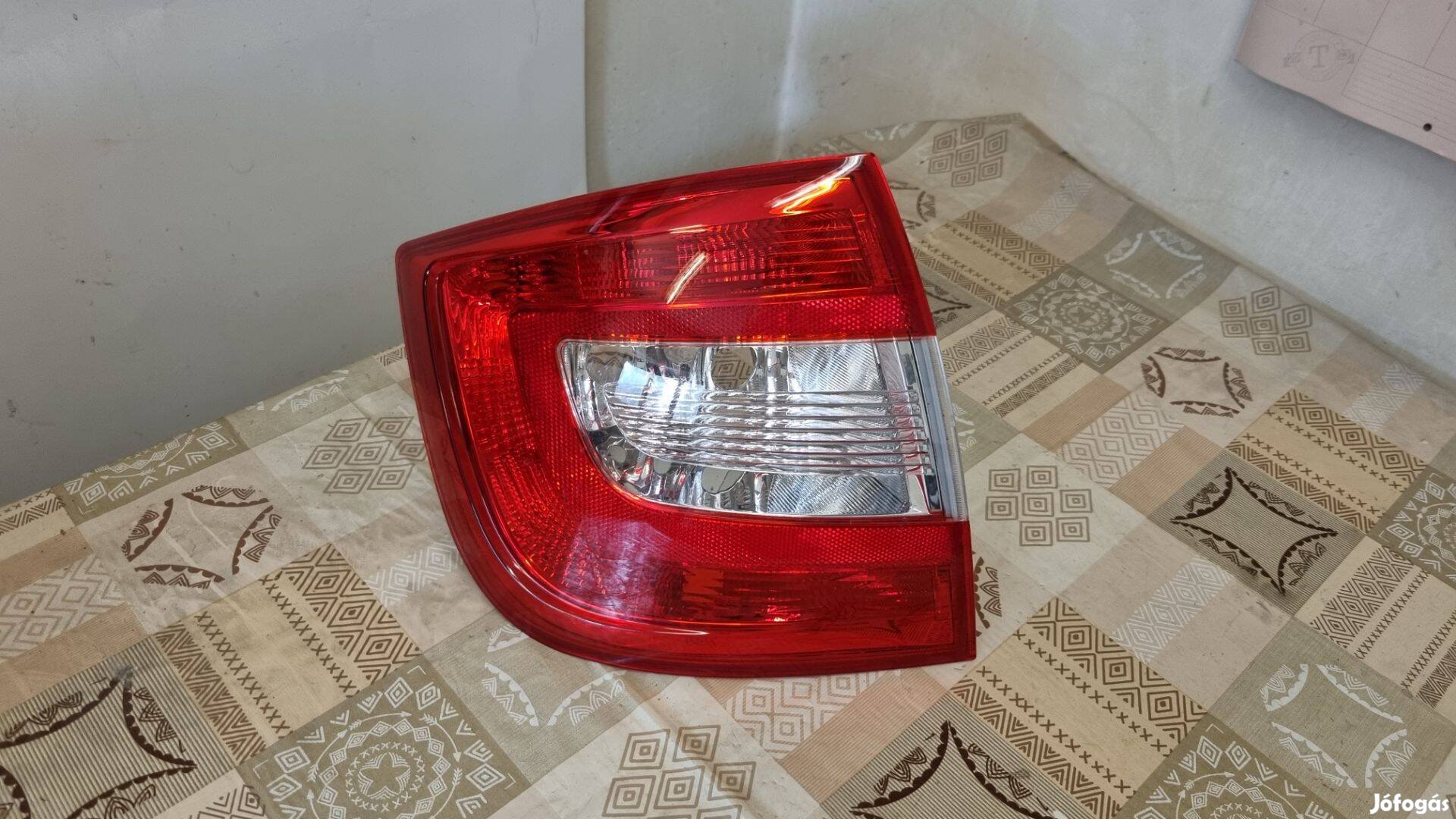 Skoda Rapid bal hátsó lámpa