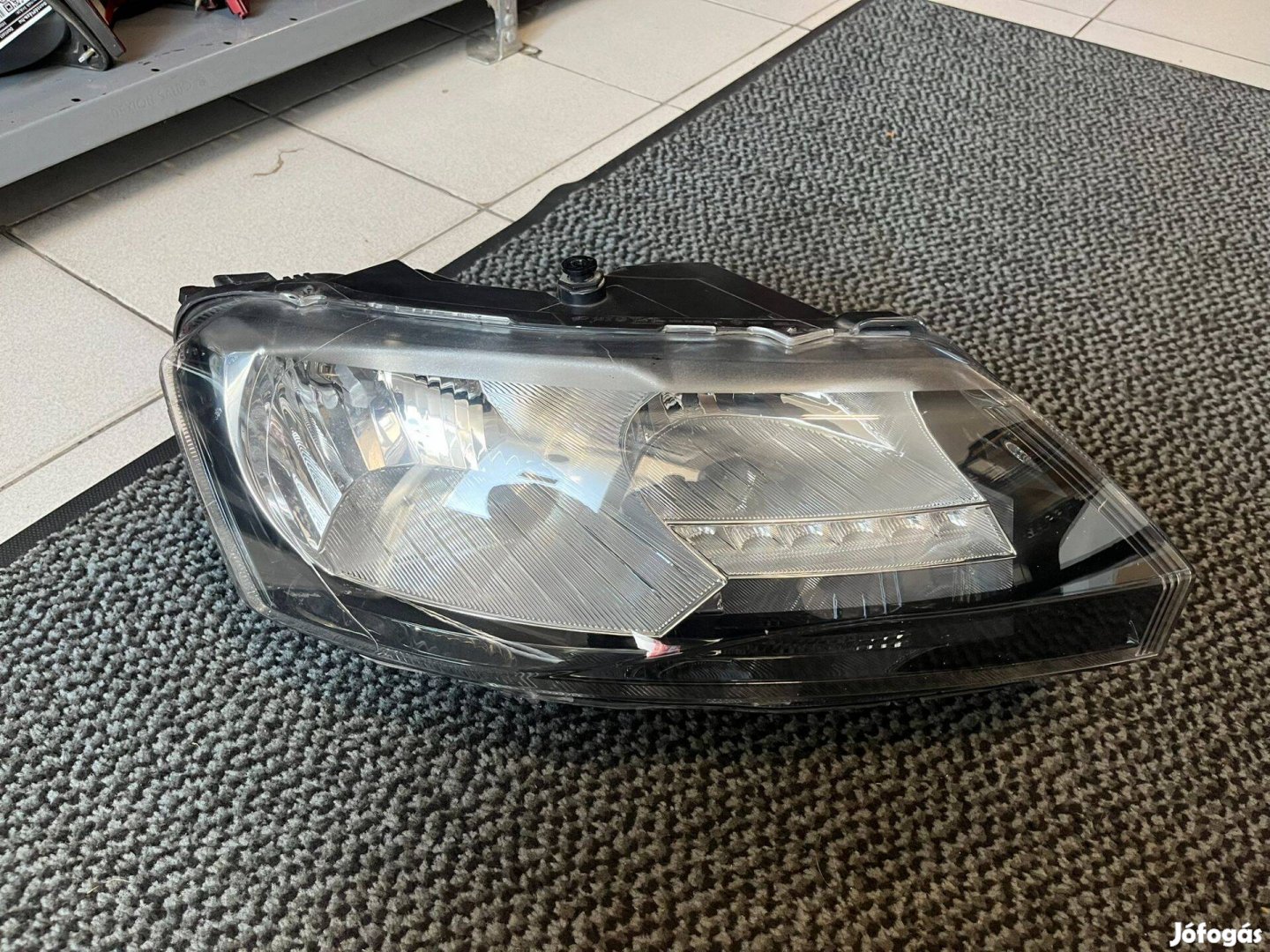 Skoda Rapid jobb halogén fényszóró 5jb941016b