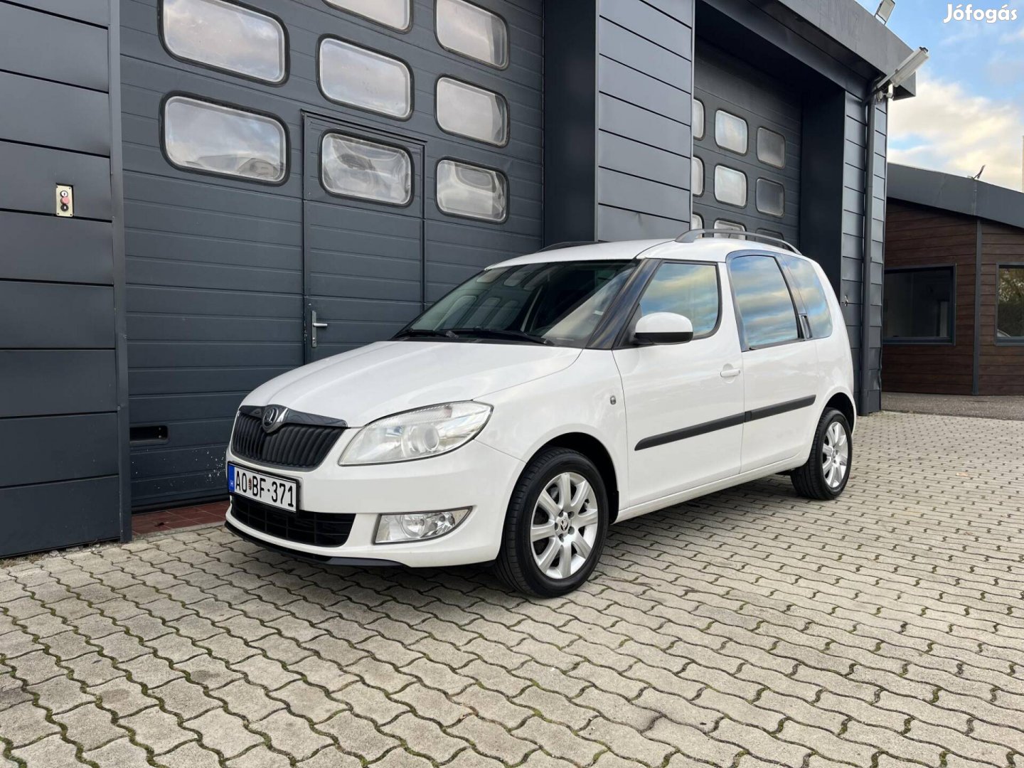 Skoda Roomster 1.6 CR TDi Ambition Szervizkönyv...