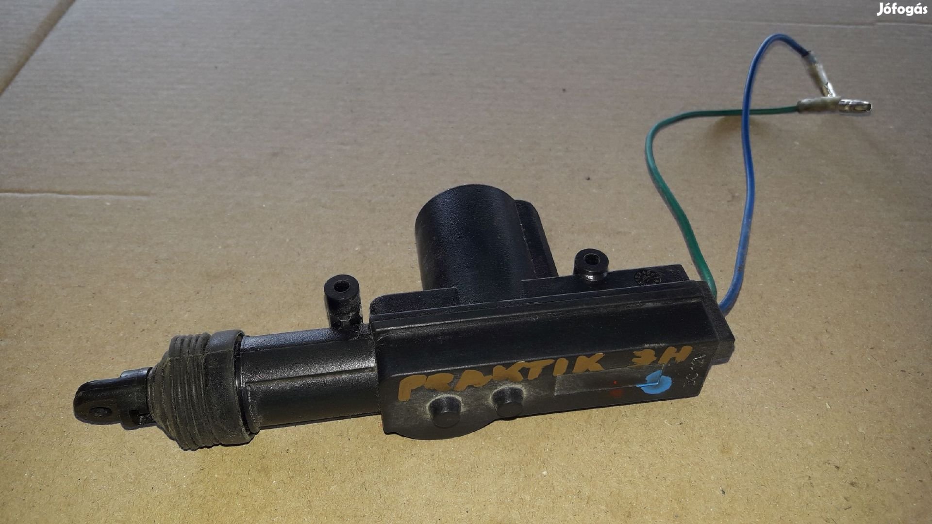 Skoda Roomster Praktik Jobb Hátsó Ajtó Központizár Motor