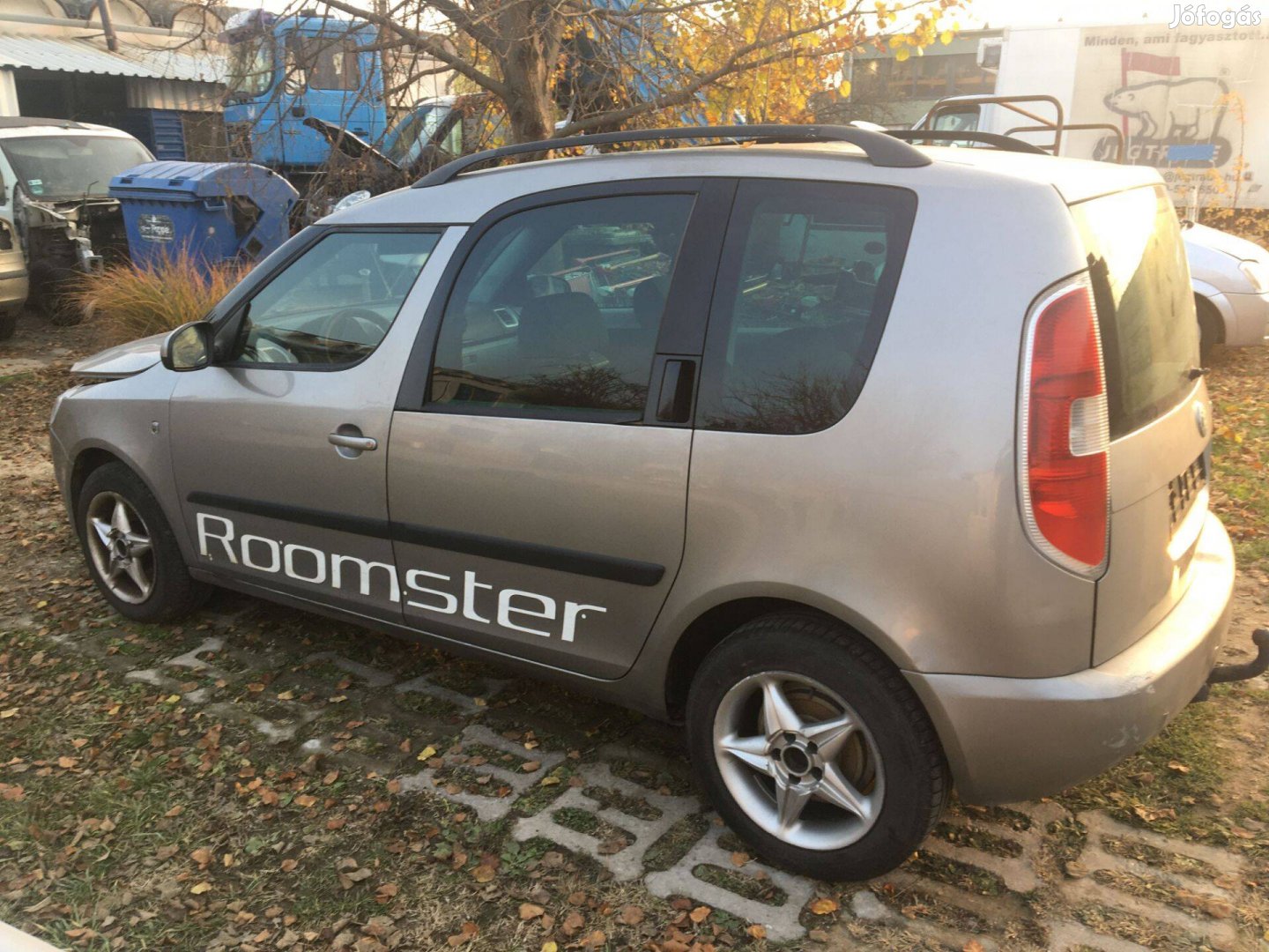 Skoda Roomster bontott alkatrészei