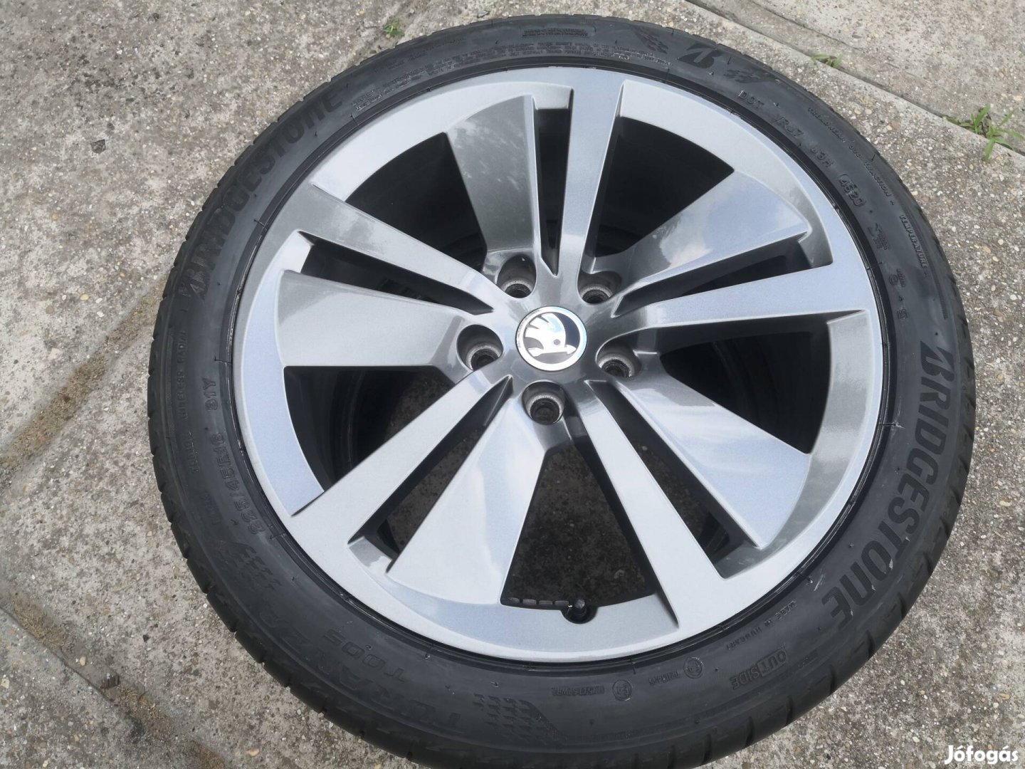 Skoda Seat Audi Volkswagen 18-as újszerű nyári kerék