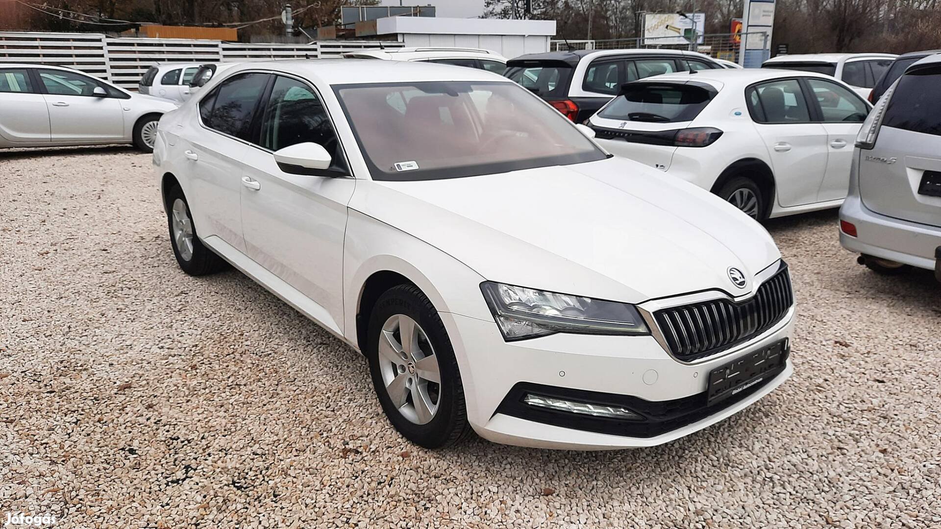 Skoda Superb 1.6 TDI SCR Ambition DSG Mo-i 1Tul...