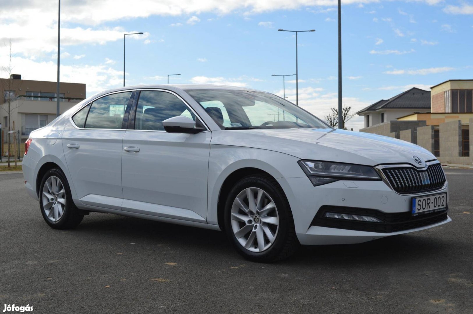 Skoda Superb 2.0 TDI SCR Style DSG Újszerű/karc...