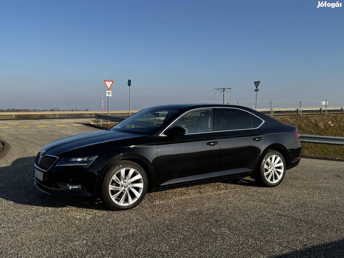 Skoda Superb 2.0 TDi Style DSG Mo.-i. első gazdás