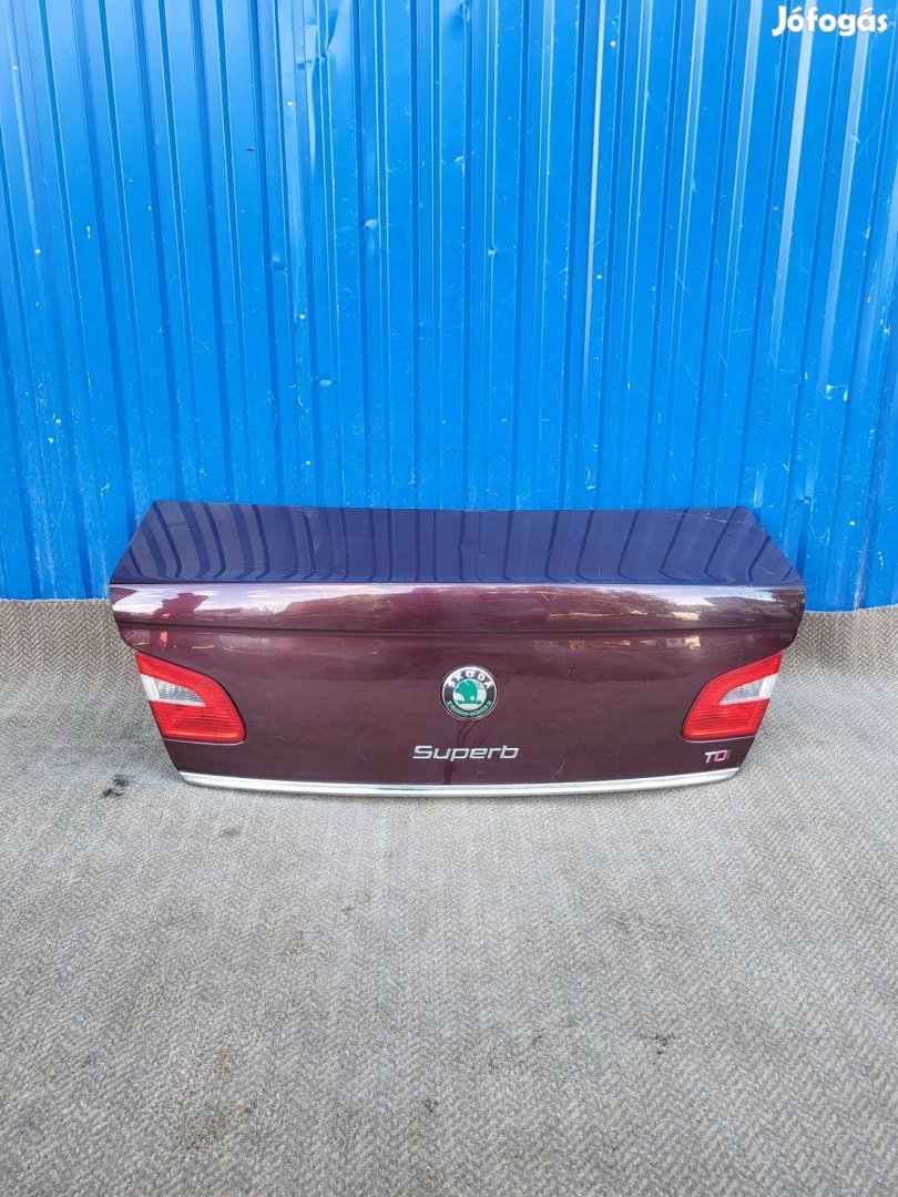 Skoda Superb 2 II gyári 3T5945093 bal 3T5945094 jobb hátsó belső lámpa