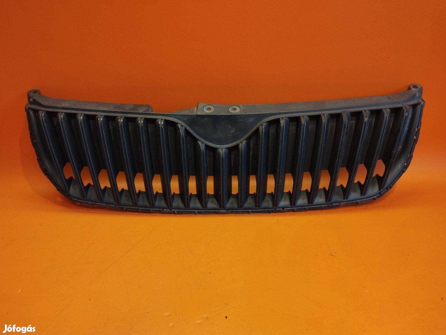 Skoda Superb 2 hűtőrács középrács 3T0853668A (M.15)