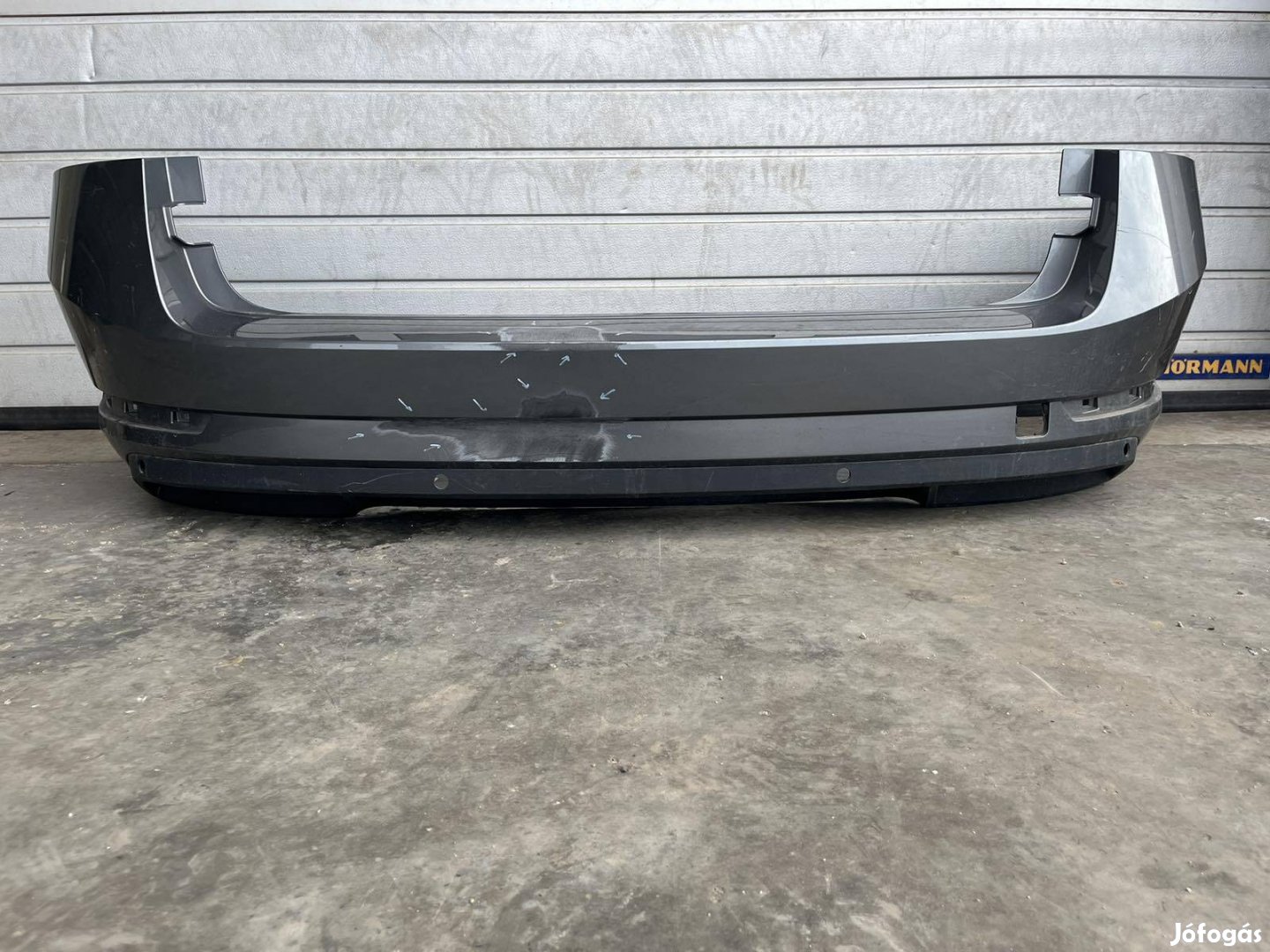 Skoda Superb 3 kombi hátsó lökhárító lökő 2015- 3V9 807 421
