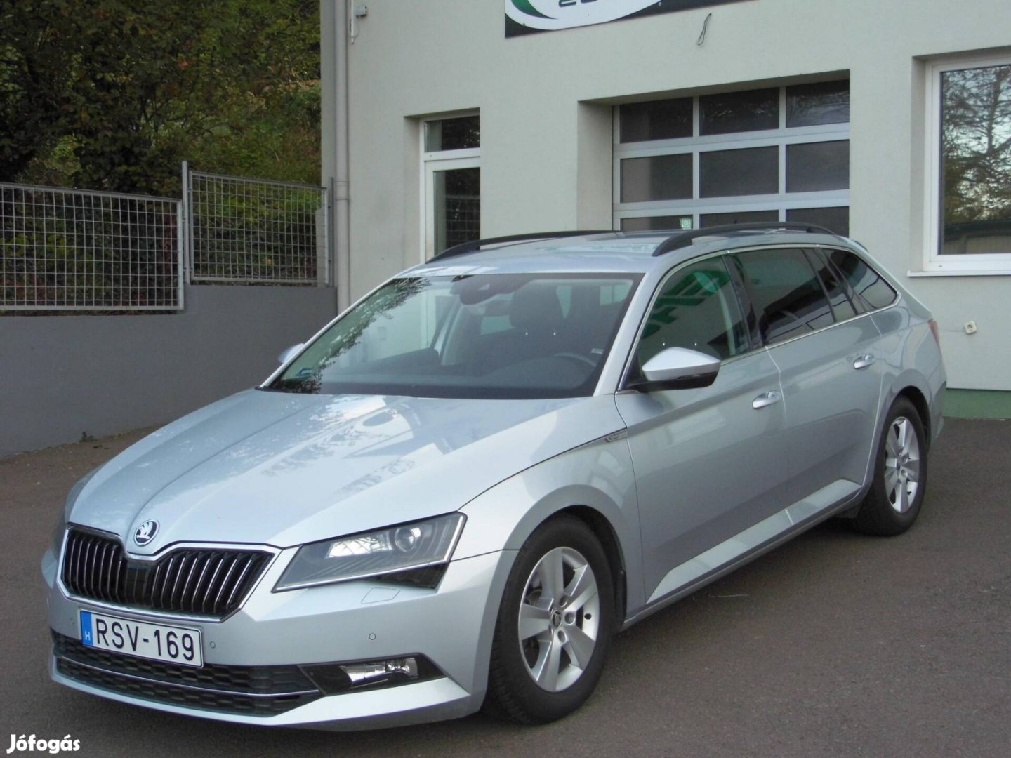 Skoda Superb Combi 2.0 TDi SCR Sportline Szervi...