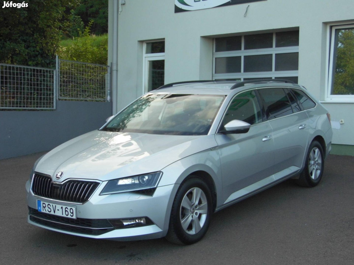 Skoda Superb Combi 2.0 TDi SCR Sportline Szervi...