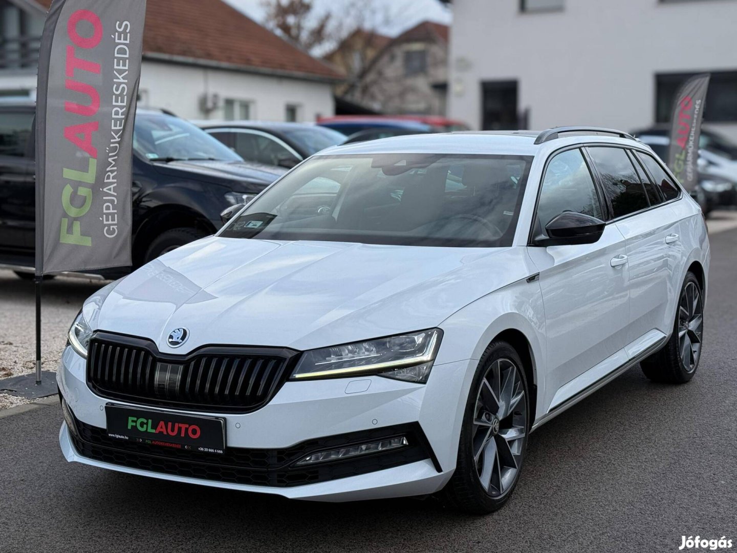 Skoda Superb Combi 2.0 TSI Sportline 4x4 DSG MO...