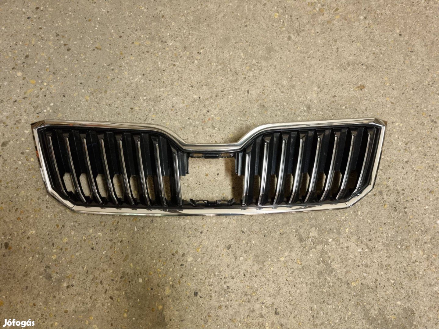 Skoda Superb III 3 díszrács hűtőrács rács