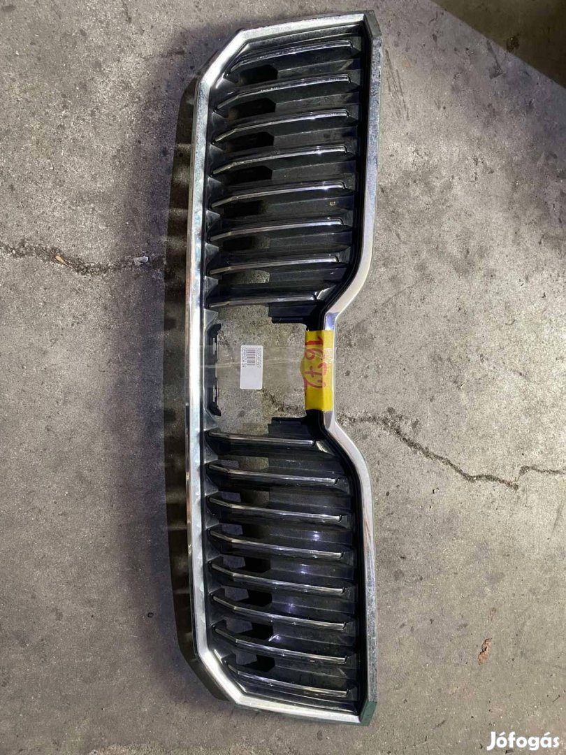 Skoda Superb III. első hűtőrács 3V0853653B