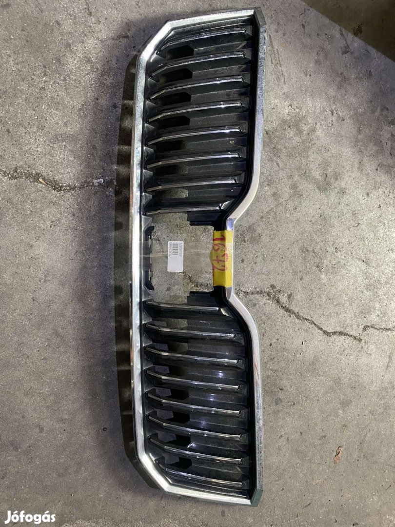 Skoda Superb III. első hűtőrács 3V0853653B eladó