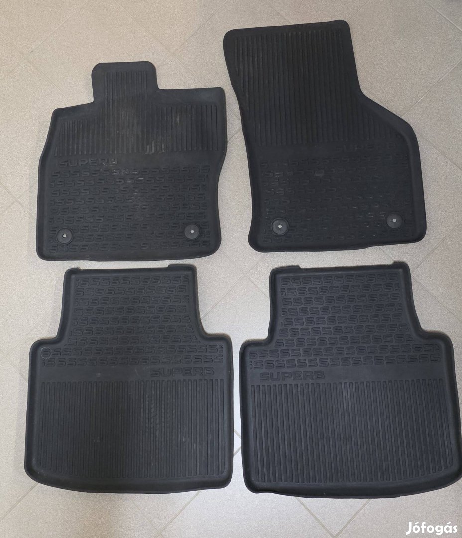Skoda Superb III gyári gumiszőnyeg garnitúra