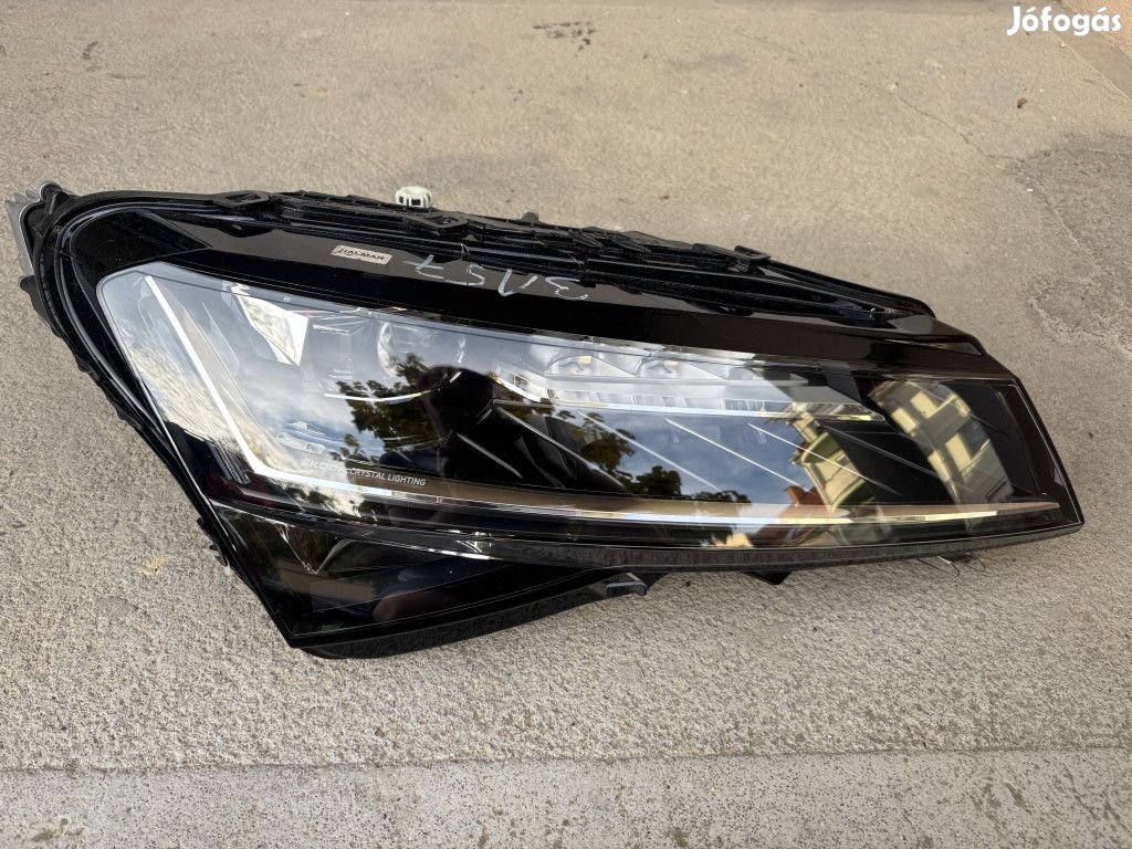 Skoda Superb III jobb oldali fényszóró 3V1941016D