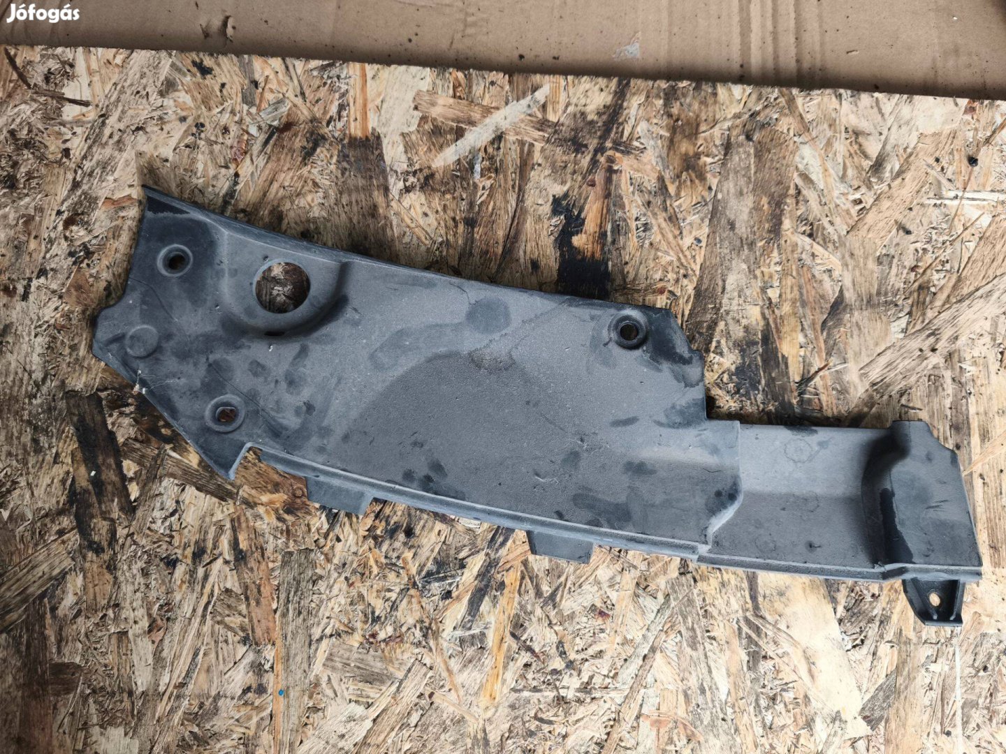 Skoda Superb II 2008-2013 jobb felső homlokfal zárhíd burkolat