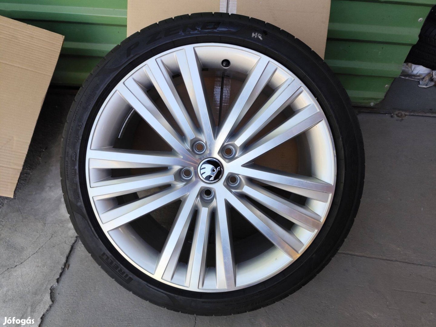 Skoda Superb VW Passat b8 gyári alufelni 5x112 19"