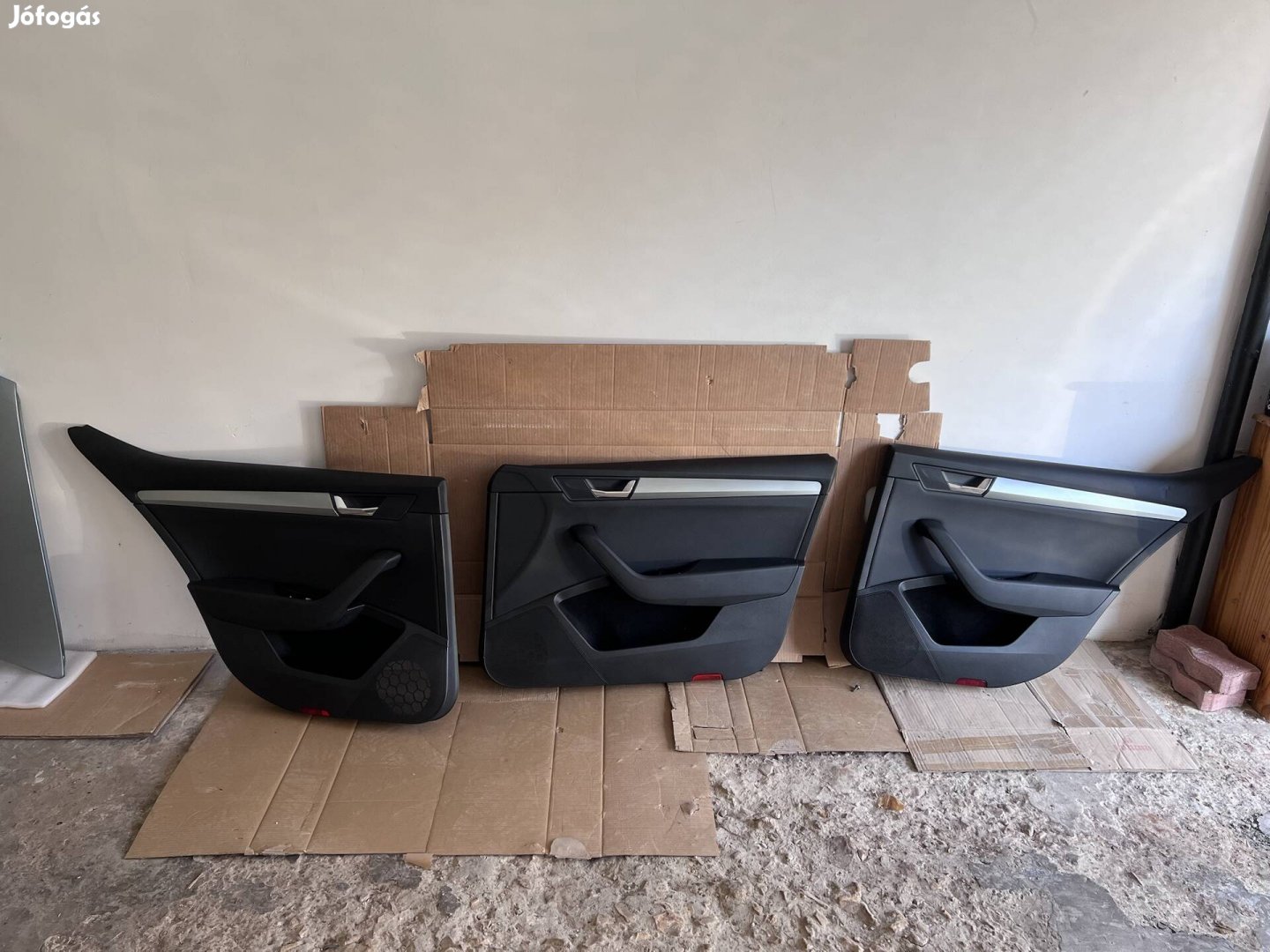 Skoda Superb (2015-2023) Ajtókárpitok + c oszlop takaró