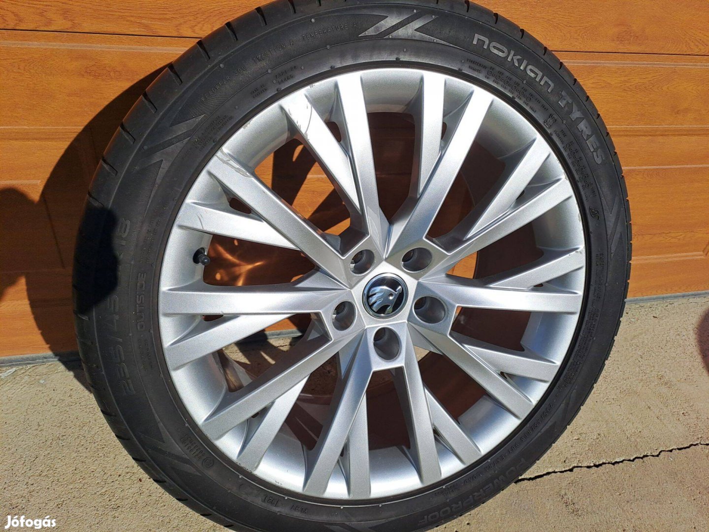Skoda Superb alufelni könnyűfém felni nyári gumival