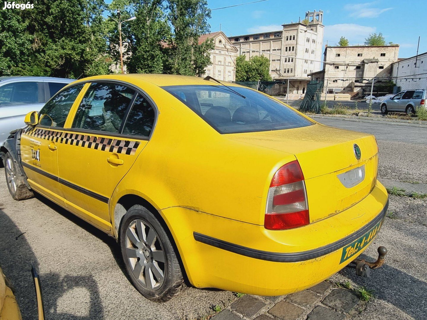 Skoda Superb bal hátsó ajtó