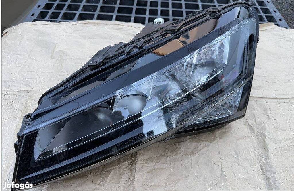 Skoda Superb led fényszóró 3v1941015c