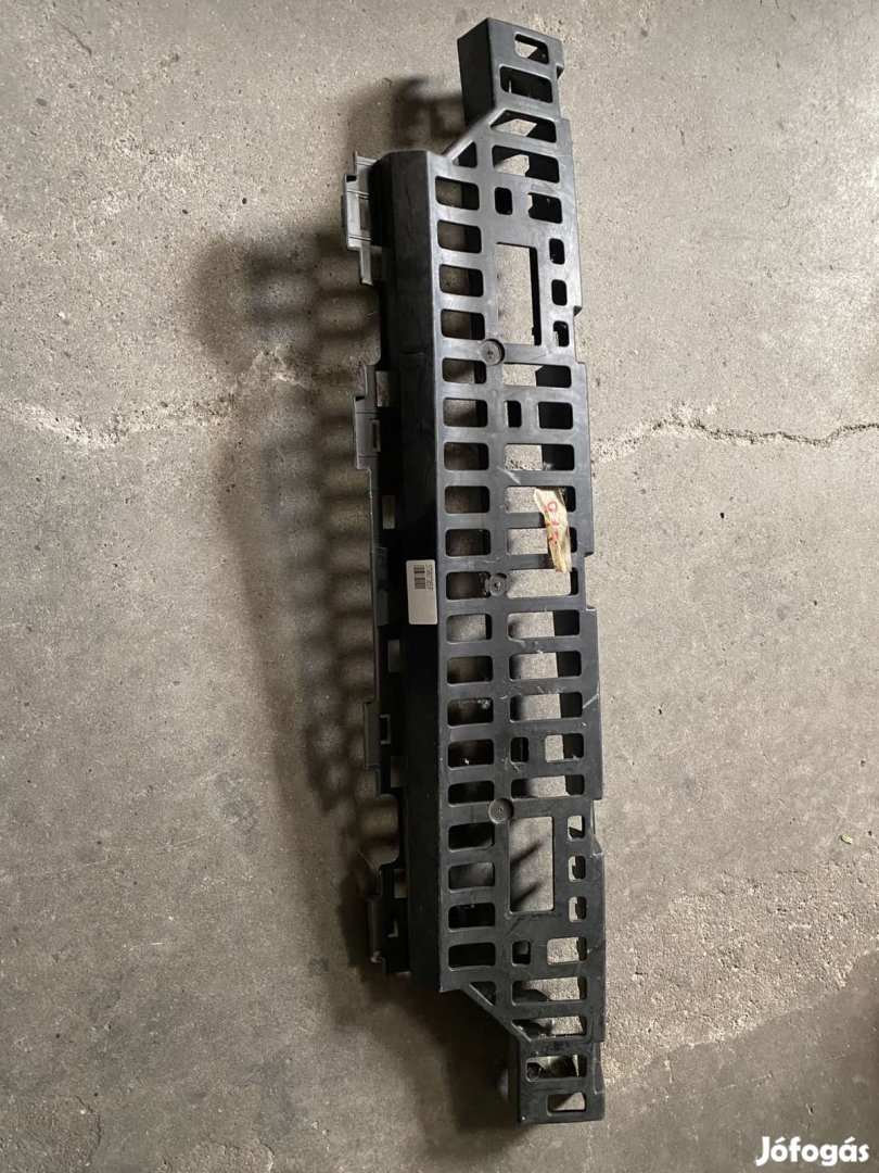 Skoda Superb lökhárító merevítés eladó