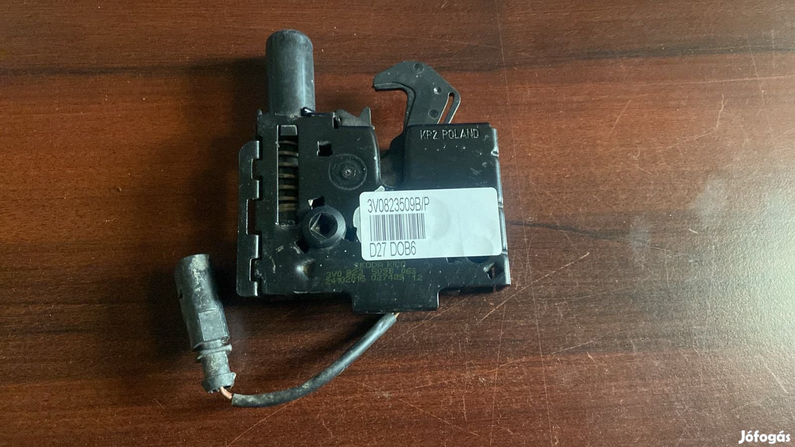 Skoda Superb motorháztető zár 3V0823509B eladó