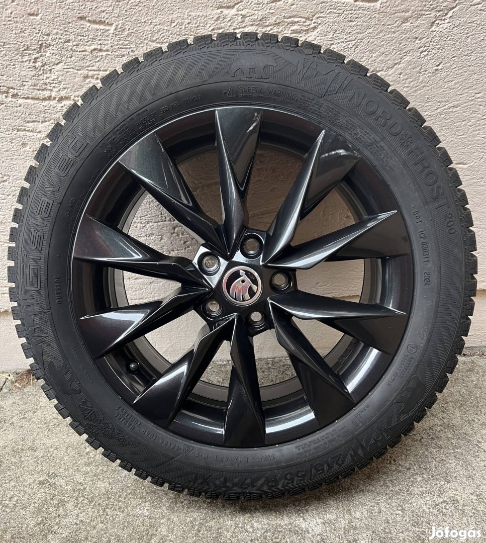 Skoda Superb téli alufelni garnitúra szöges gumival 17'