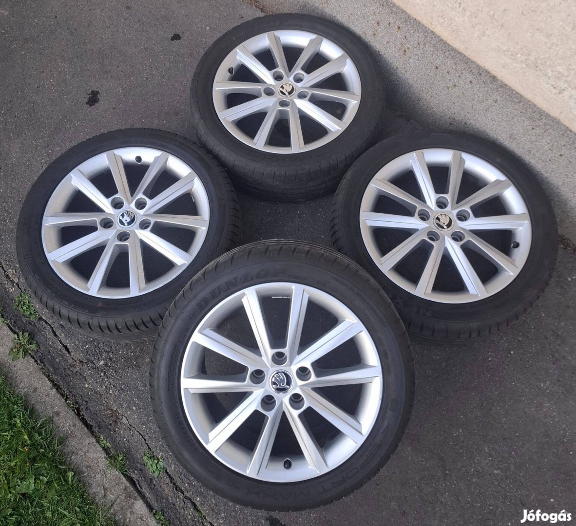 Skoda Teron gyári alufelni 17 5x112 nyári gumival