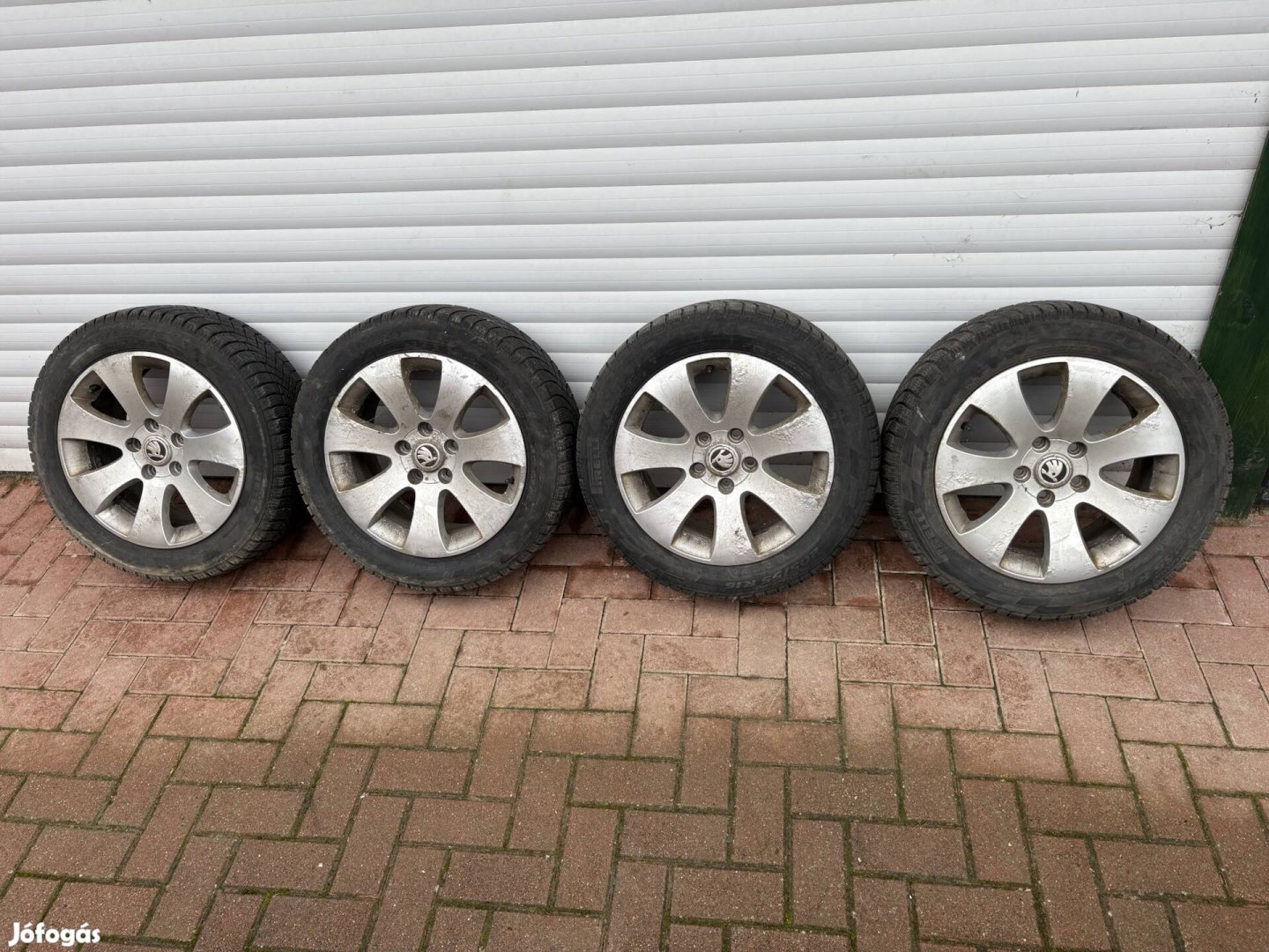 Skoda VW Audi Seat alufelni + téli gumi 205/55 R16