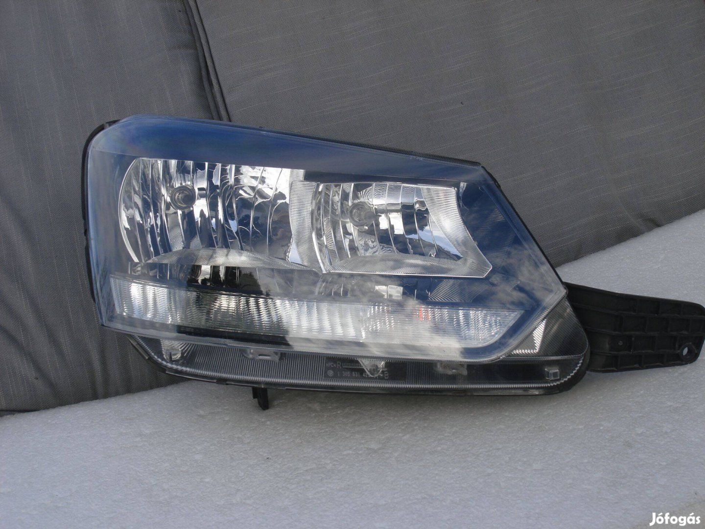 Skoda Yeti 5L Facelift Jobb első Fényszóró 5L1941016D 2013-tól Hibátla
